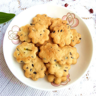 香葱芝麻饼干