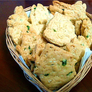 第一次做咸味饼干—香葱芝麻饼干