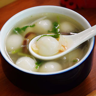 滋味咸汤圆汤
